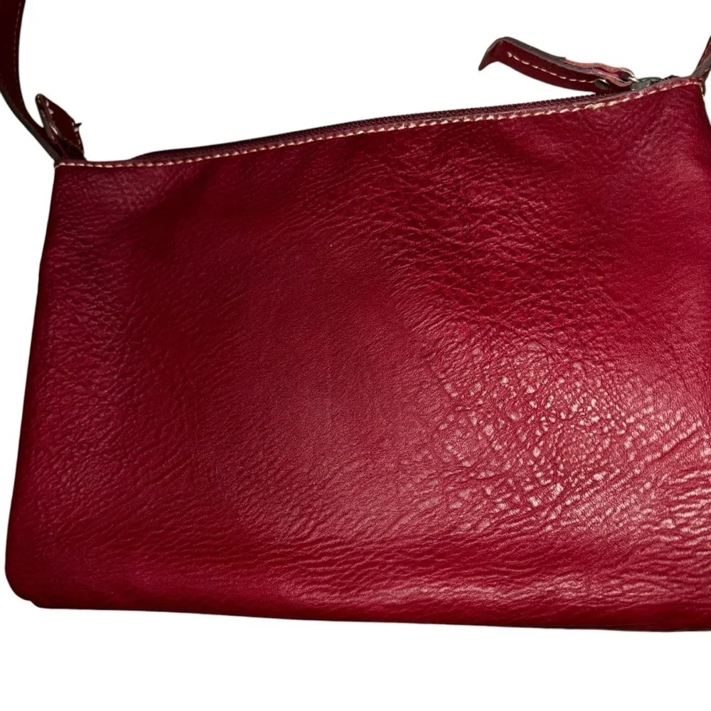 Relic Women's Crossbody Bag Red Leather Small Multi Compartment Card Slots